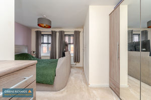 Bedroom- click for photo gallery